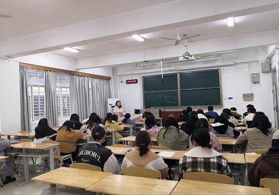 學習交流班會現場 熊嘉琦 攝